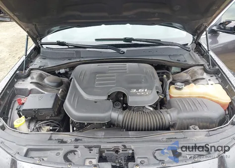 2016 Chrysler 300 Limited из США, поврежденный, VIN 2C3CCAAG4GH348934